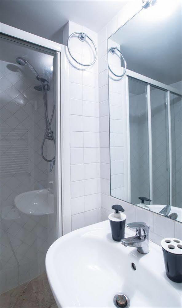 Monti Guest House - Affittacamere Рим Экстерьер фото